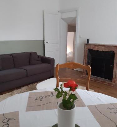 Poitiers Apartment | Charmante maison de ville avec le calme de la campagne