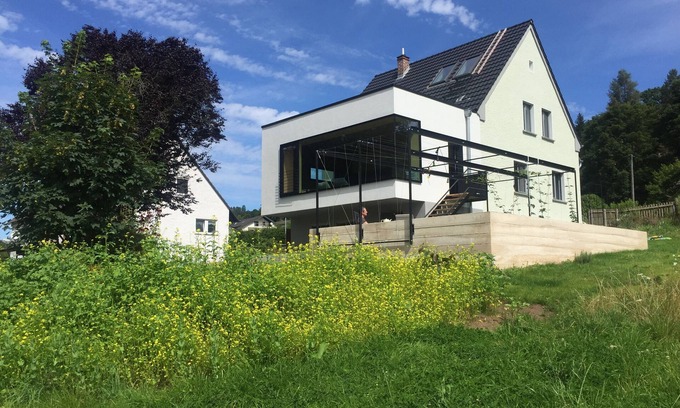 Mullenborn House | Charmantes Fünfziger Jahre Ferienhaus mit Traumblick ins Flußtal