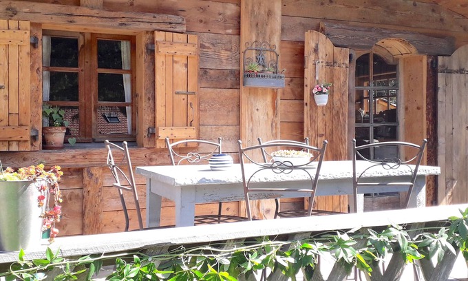 Saint-Gervais-les-Bains Ski Chalet | Charming little chalet/Savoyard Mazot