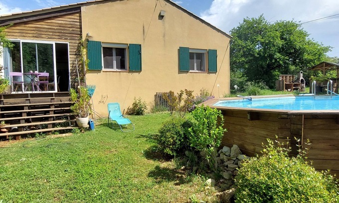 Saint-Quentin-la-Poterie Villa | Charming, friendly house with swimming pool