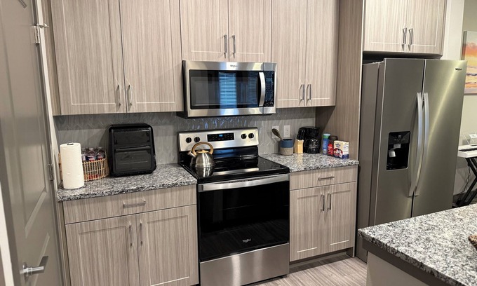 Clodine Apartment | Charming 1-bedroom apartment in terrific Richmond with fitness room, WiFi