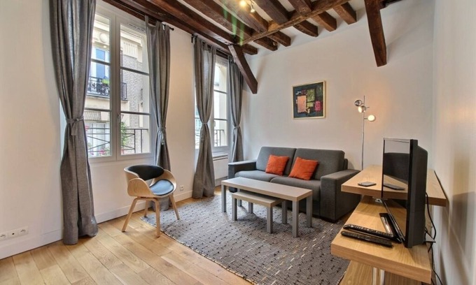 Sorbonne Apartment | Charming 1 bedroom apartment in Latin Quarter 200 yards from Notre Dame