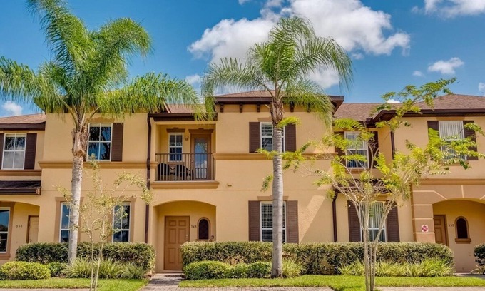 Regal Palms Apartment | Charming 1-bedroom estate with AC, fitness room in wonderful Davenport