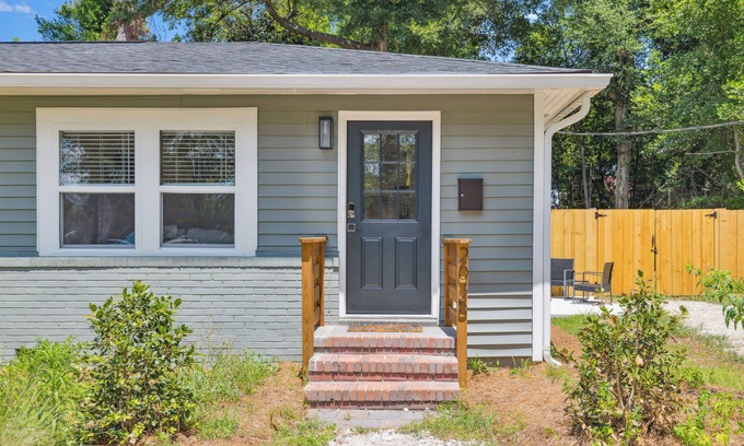 Sunset Park House | Charming 1-bedroom house in Wilmington 5 Minutes From Downtown, 20 to the beach
