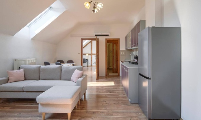 Kosice Old Town Apartment | Charming 1-bedroom apartment with AC, WiFi in Kosice - center