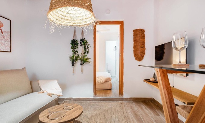 La Merced Apartment | Charming 1-BR Apartment in Heart of Malaga, Close to Calle Larios, A/C, Wi-Fi, Pet-Friendly
