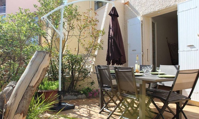 Port-la-Nouvelle House | Charming 2-Bedroom Beach House with Terrace & Parking, Steps from the Beach