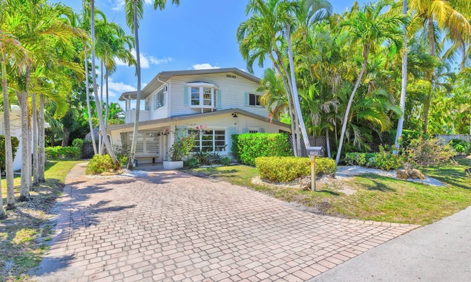 Oakland Park Apartment | Charming 2-bedroom apartment in delightful Fort Lauderdale