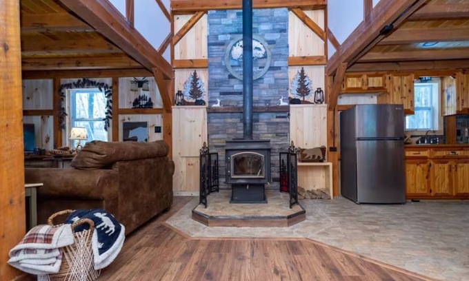 Athol Cabin | Charming 2-bedroom cabin in the Adirondacks