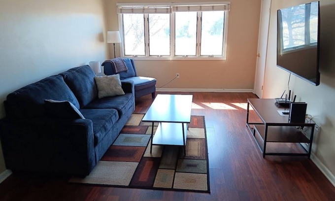 Sheboygan Condo | Charming 2-bedroom condo with WiFi, AC in quaint Sheboygan
