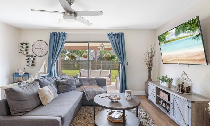 Sebastian Highlands House | Charming 2-bedroom house in superb Sebastian with AC, WiFi