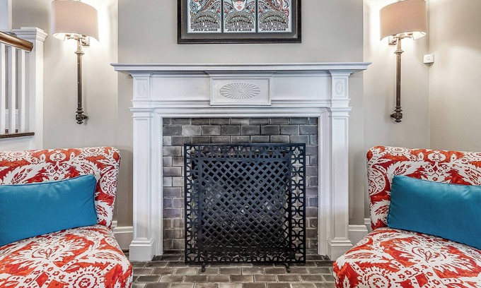 Tulsa House | Charming 2-bedroom house with fitness room and AC in Tulsa