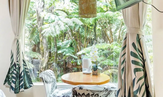 Volcano Cabin | Charming 2-bedroom lodge in beautiful Volcano with Hot Tub