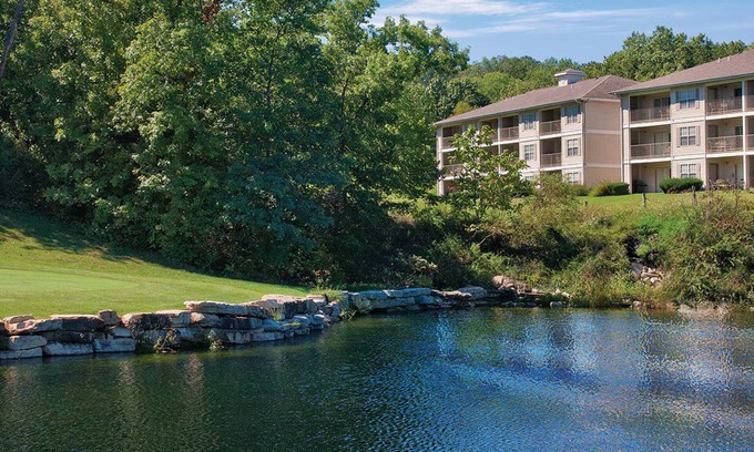 Branson Resort | Charming 2-bedroom resort in delightful Branson with fitness room, AC