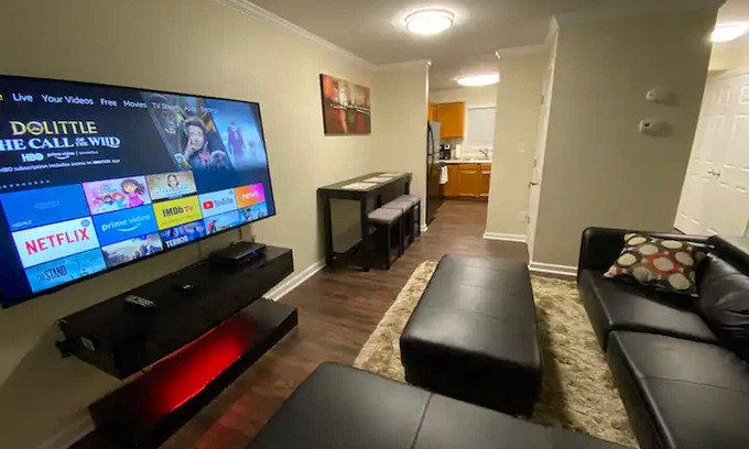 Downtown Greensboro House | Charming 2-bedroom townhome with WiFi, AC in Greensboro Big screen Smart TVs