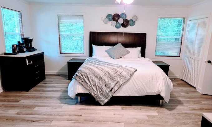 Fayetteville Apartment | Charming 2-bedroom Suite w/Impressive Kitchenette in Fayetteville, NC