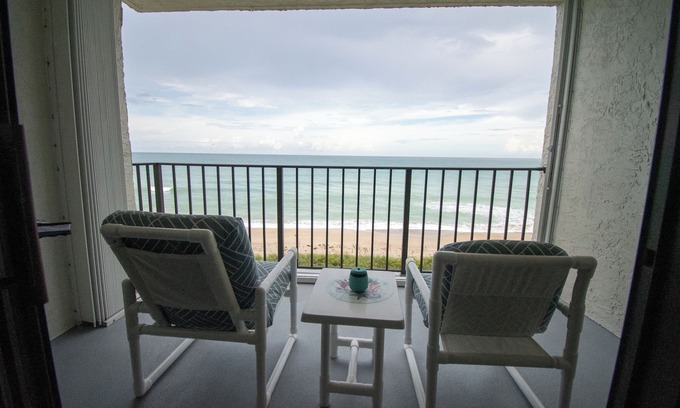 Hutchinson Island South Condo | Charming 2-bedroom beachfront condo on beautiful Hutchinson Island