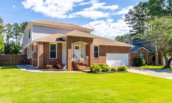 Lawrenceville House | Charming 3/2.5 house with huge sunroom, backyard, privacy near hwy