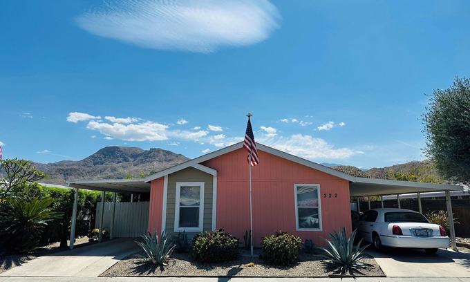 Cathedral City House | Charming 3 bedroom mobile home in gated Golf Country Club in Cathedral City
