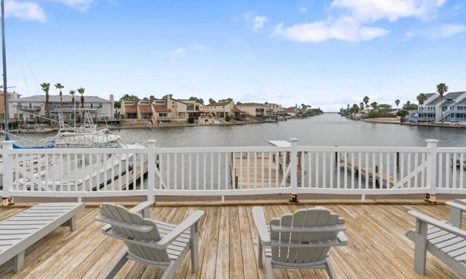 Corpus Christi Condo | Charming 3-bedroom condo on Padre Island