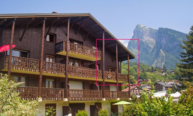 Samoens Apartment | Charming 3 Bedroom Alpine Apartment. Central location and with beautiful views