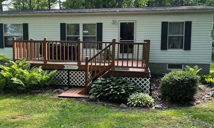 Valois Cottage | Charming 3-bedroom cottage with AC, WiFi in fabulous Hector.