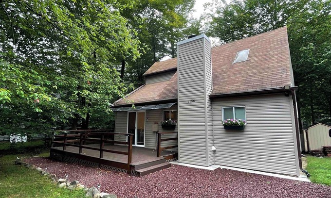 Tobyhanna House | Charming 3-bedroom house in tranquil Tobyhanna.