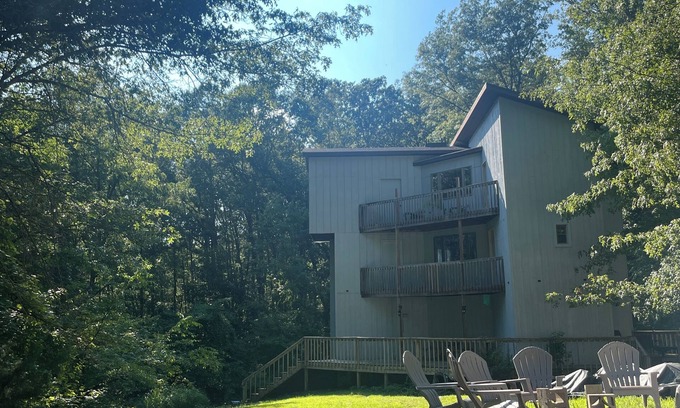 Cortland House | Charming 3-Bedroom Home on 13 Wooded Acres in Brown Country IN, Pet Friendly!