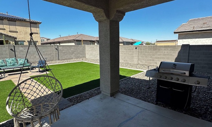 Canyon Trails House | Charming 3-bedroom house in peaceful Goodyear