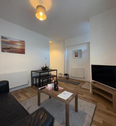 Grangetown House | Charming 3-Bedroom house