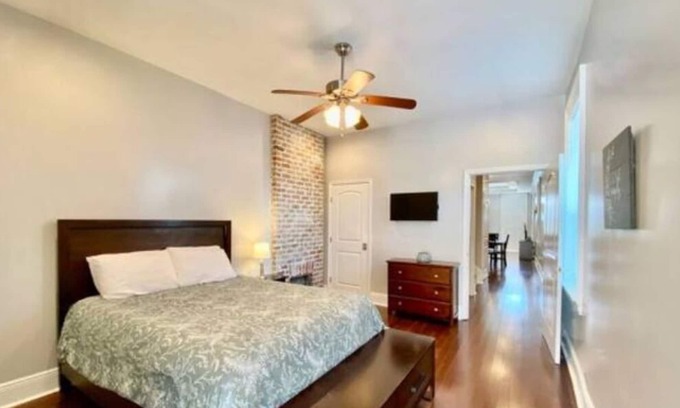 Milan House | Charming 3 Bedroom House minutes from downtown.