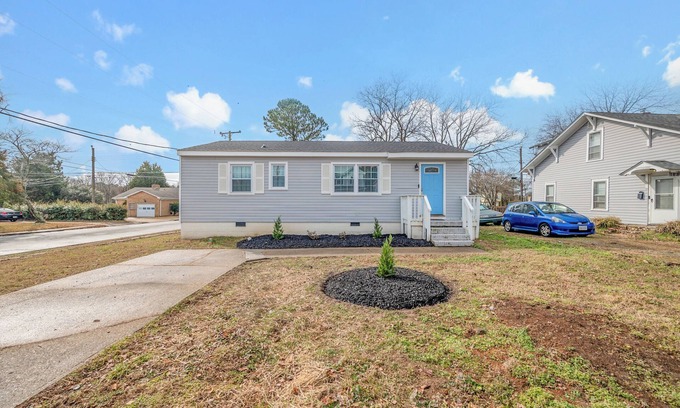 Newport News House | Charming 3-bedroom house with WiFi, AC in fabulous Newport News