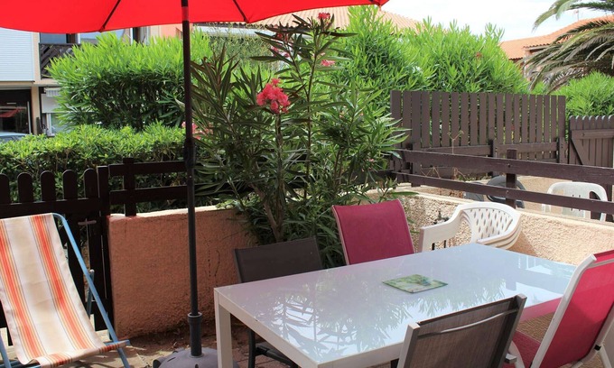 Port-la-Nouvelle Apartment | Charming 3-Room Apartment, AC, 400m from Beach, Parking, Sleeps 4