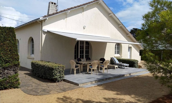 Pornichet House | Charming 3-Room House with Garden Near Beach – Sleeps 6