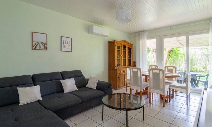 Mimizan House | Charming 3-Star House in Mimizan: Close to Ocean, Sleeps 8, WiFi, Garden, Near Activities