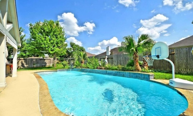Clodine House | Charming 4BR Private Pool Oasis w/King Bed Suite