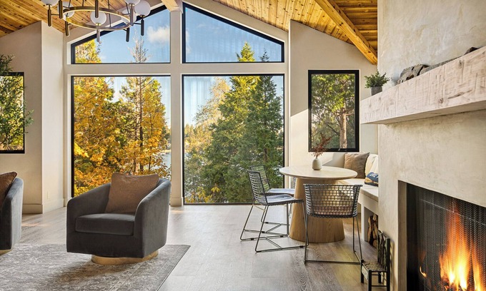 Blue Jay House | Charming 5-bedroom house with a dock and private beach