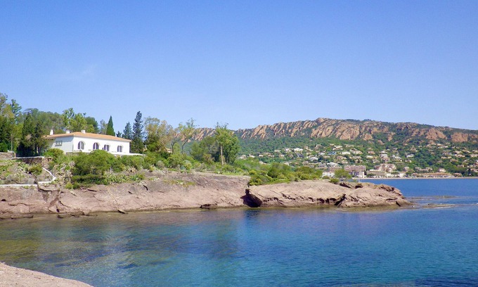 Agay Villa | Charming 50s waterfront villa exclusive sea access terrace garden
