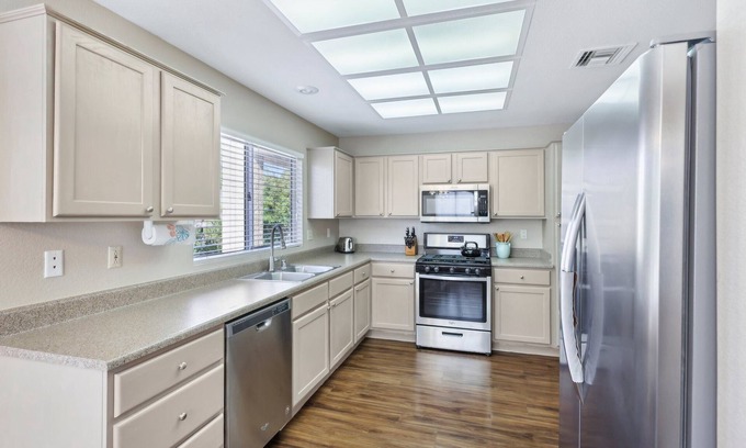 Summerlin House | Charming! 55+ Sun City Summerlin Active-Adult Resort Community by Del Webb