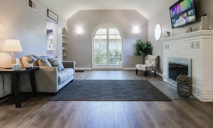 Carmichael House | Charming 5BR in Carmichael w/ Private Patio & Yard