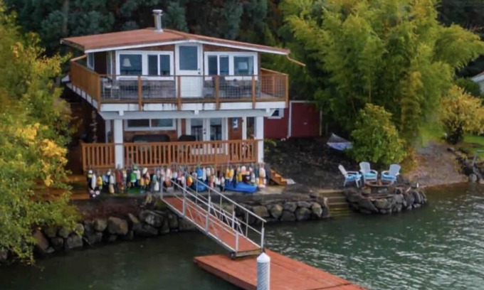 West Hills Cottage | Charming and Cozy Waterfront Cabin With Hot Tub