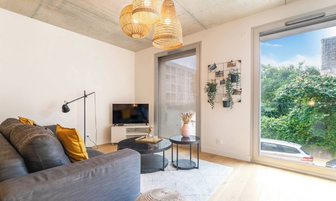 Bassins a Flot Apartment | Charming and radiant flat of 63 m² located in Bordeaux