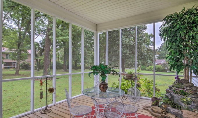 Anderson Villa | Charming Anderson Villa w/Screened Porch!