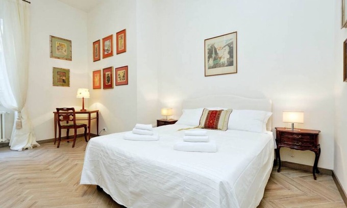 Rione III Colonna Apartment | Charming apartment for 4 people close to piazza di Spagna