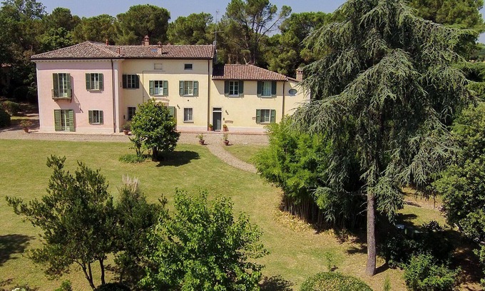 Dozza Apartment | Charming apartment "Natalia" in historical Villa Calanco on the hills of Dozza