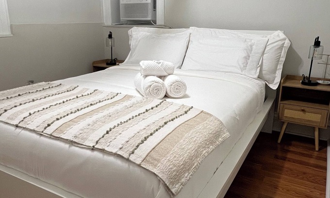 North Bergen Apartment | Charming apartment near Manhattan. Perfect for a getaway in NYC