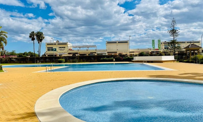 Playa de Isla Canela Apartment | Charming beach apartment. Urb Canela Park