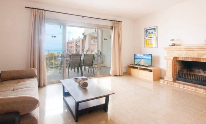 Port d'Alcudia House | Charming Beachside Townhouse