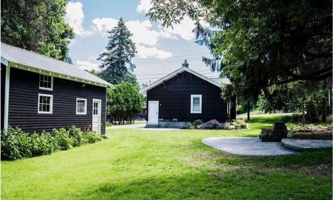 Syracuse House | Charming Bungalow with Porch, Yard and Fireplace