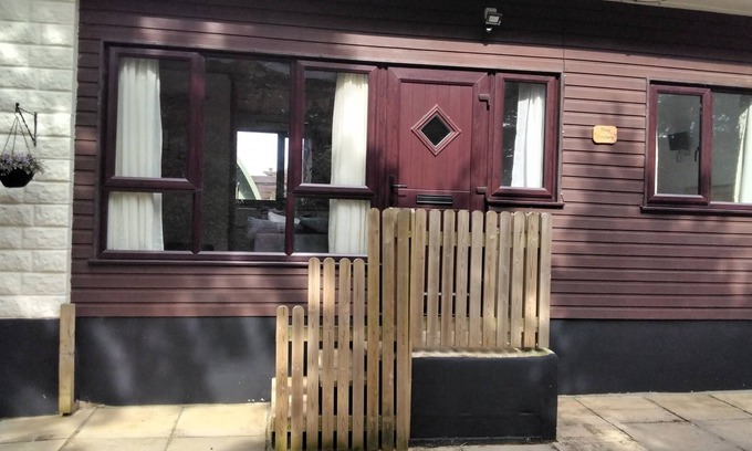 Old Cleeve Ski Chalet | Charming chalet in the midst of nature